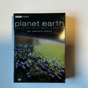 Planet Earth (1) - BBC - 2006 - DVD set of 5 DVDs